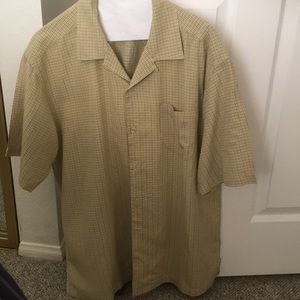 Final sale Tommy Bahama L silk shirt